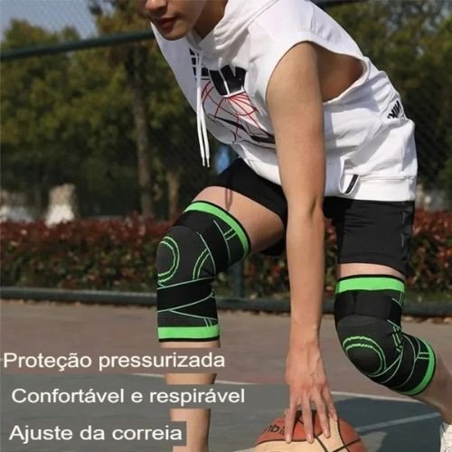 Pessoa praticando esporte com joelheiras compressivas